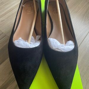 *Brand new* Sam Edelman black flats size 9.5
